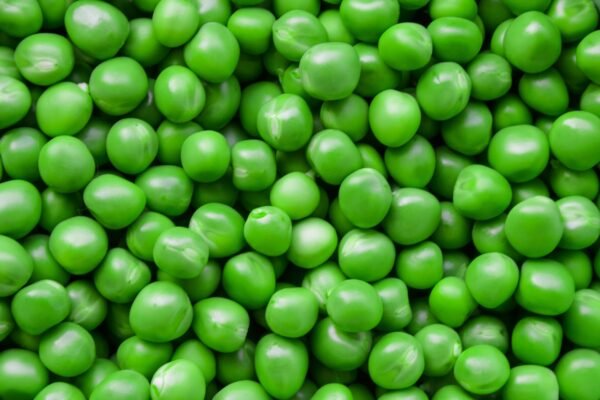 Fresh green peas