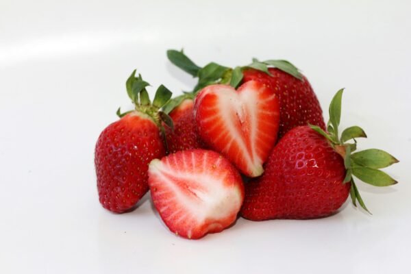 strawberries e commerce image